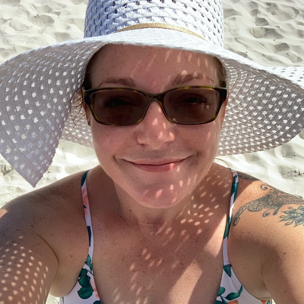 Meet your Posher, Anona
